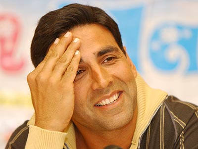 Akshay to hobnob with Pak journos